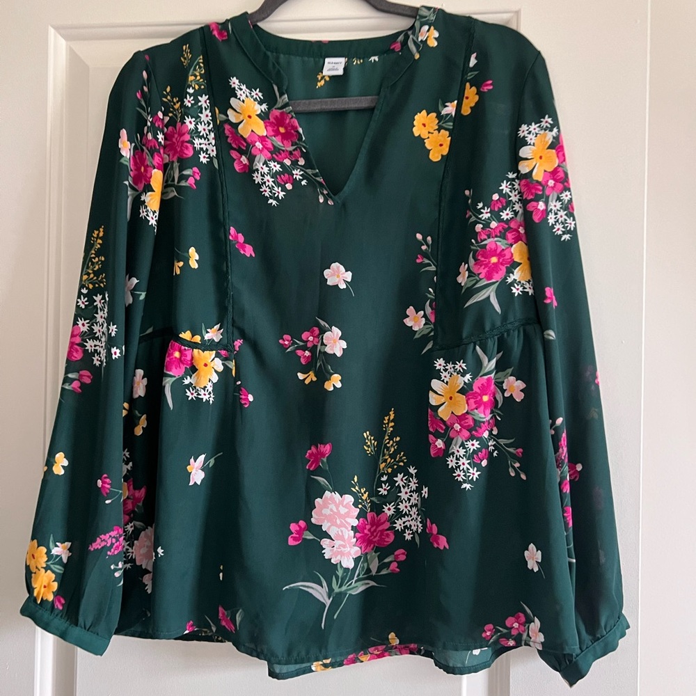Old navy blouse